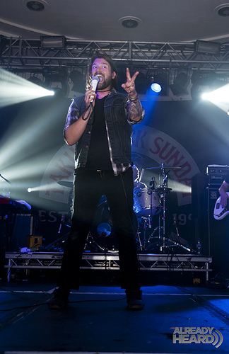 Taking Back Sunday