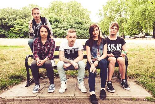 Everybody Looks Famous Premier 'The Wanderer' Video Beyond Recall Post