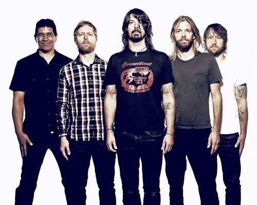 Foo Fighters Hint at Surprise UK Show Foo Fighters Post