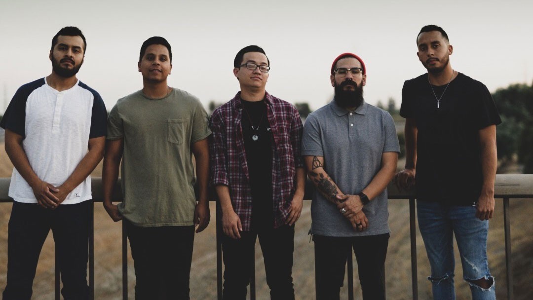 Video Premiere: Calmgrove - Keep Close 1 Video Premiere: Calmgrove - Keep Close Calmgrove Exclusive