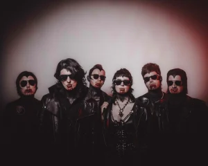 Creeper promotional photograph by Harry Steel