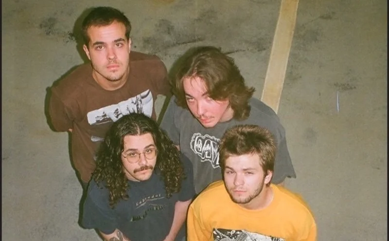 Fives: 5 Essential Canadian DIY Bands by Customer Service Customer Service Features