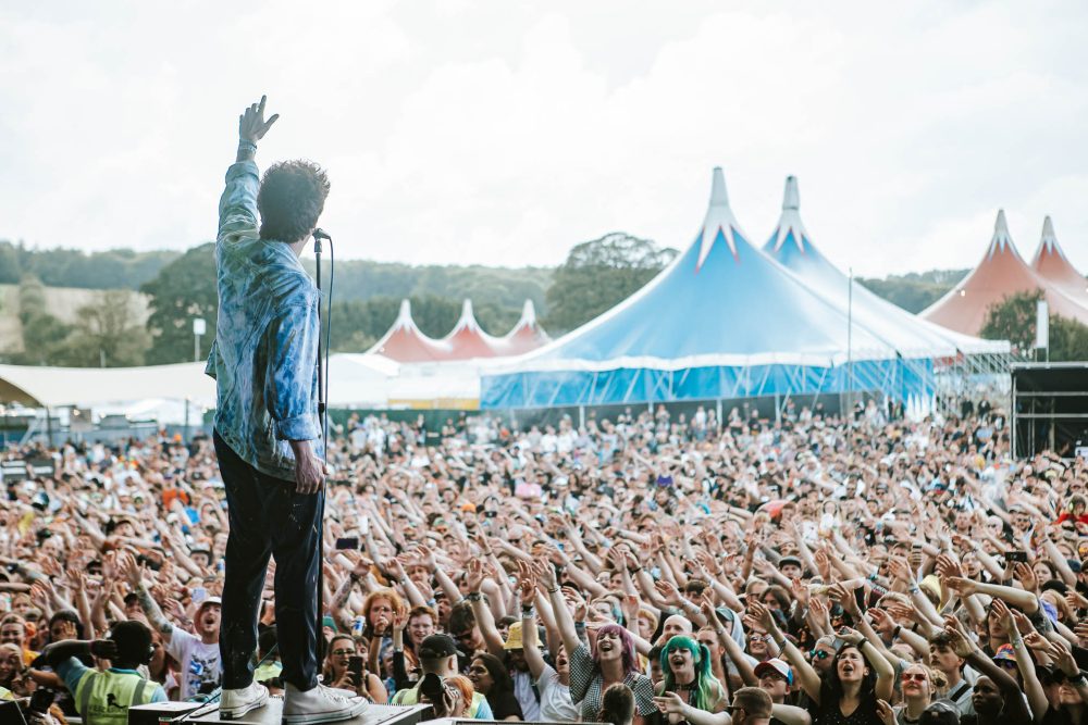 Holding Absence 2000trees 2023