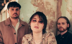 Pupil Slicer promotional photo by Derek Bremner (cropped version)