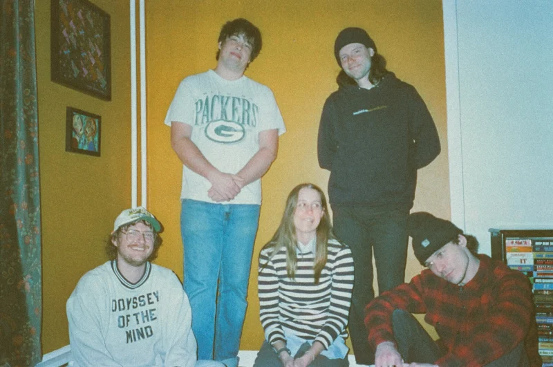 Liquid Mike promotional photograph. Supplied by No Earbuds. Photograph by Marissa Dillon.